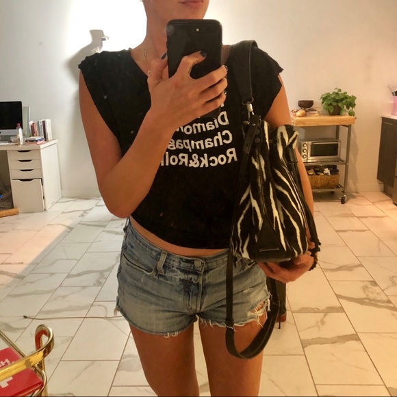 Elizabeth and James ‘Cynnie’ bucket bag - Picture 7 of 7